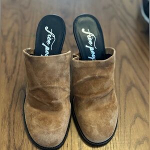 NWT Free People Tan Suede Women's Shoes size 39